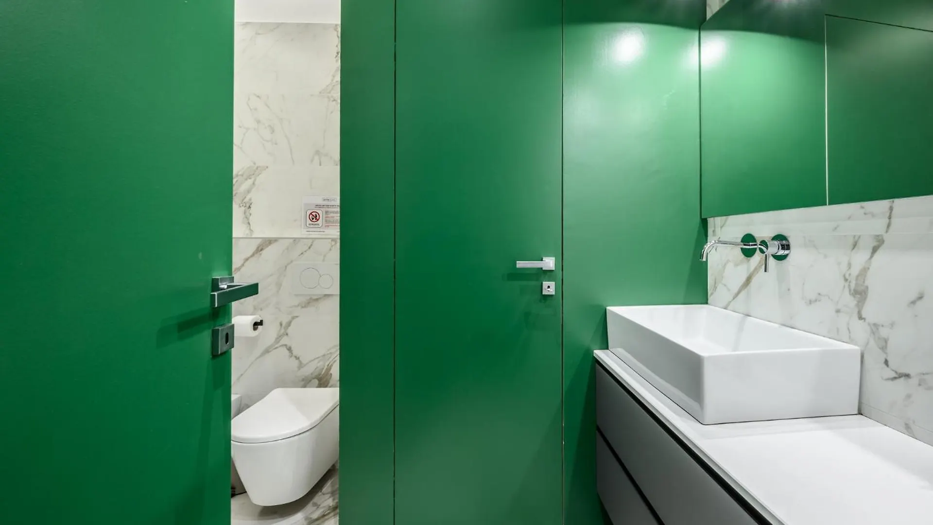 Deluxe Apartment In Brera-Duomo, Near Metro Milan